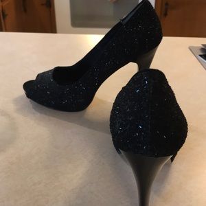 Nine West black sparkly pumps